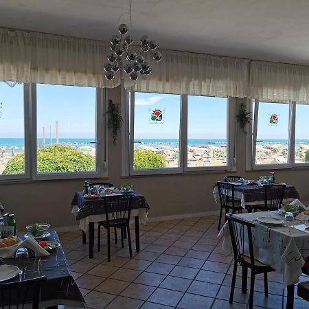 Hotel Vistamare Viserba Ρίμινι Εξωτερικό φωτογραφία